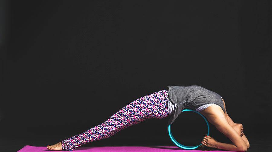 Les 10 bonnes raisons pour utiliser une roue de yoga.