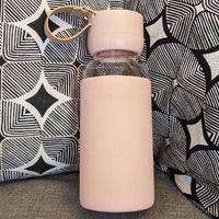 Balki – Gourde Réutilisable Verre et Silicone avec bouchon à visser - 400ml - My Shop Yoga