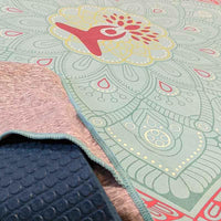 Hubli - Sur Tapis Yoga de Voyage - vue angle revers  du lotus bleu 2 - my shop yoga